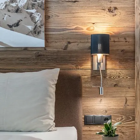 Der Ortnerhof - Hotel & Reiterhof Hotel 3*
