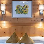 Der Ortnerhof - Hotel & Reiterhof Hotel 3*