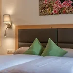 Der Ortnerhof - & Reiterhof Hotel Prägraten